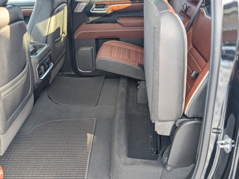 Used 2025 GMC Sierra 1500 Denali Ultimate image 44