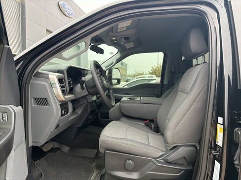 Used 2025 Ford F250 XL w/ STX Appearance Package image 10