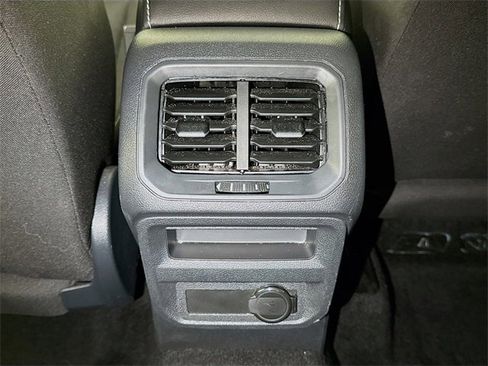 Used 2024 Volkswagen Tiguan S image 22