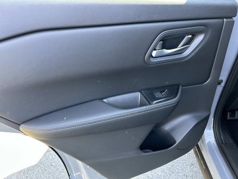 New 2026 Nissan Rogue SV FWD image 22
