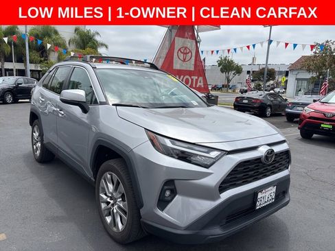 Used 2022 Toyota RAV4 XLE Premium FWD image 2