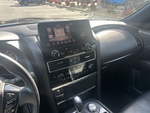 Used 2021 Nissan Armada SL w/ Midnight Edition Package image 43