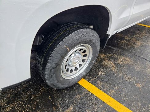 New 2026 Chevrolet Silverado 1500 W/T w/ WT Value Package image 9