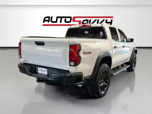 Used 2024 Chevrolet Colorado Trail Boss w/ Advanced Trailering Package AWD/4WD image 7