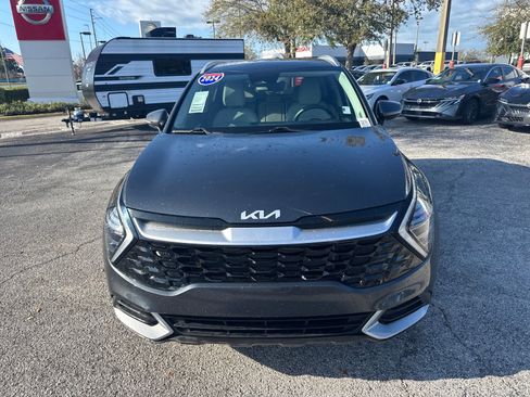 Used 2024 Kia Sportage EX image 4