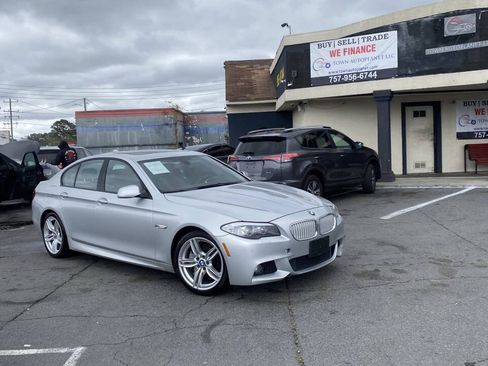 Used 2013 BMW 550i Sedan RWD image 13