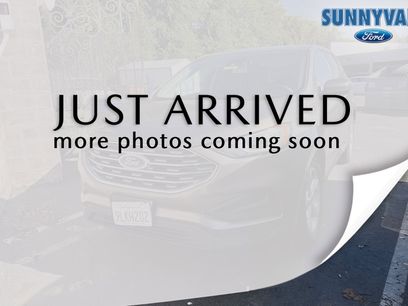 Used 2019 Ford Edge SE w/ SE Fleet Driver's Package