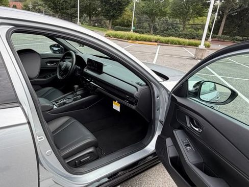 Certified 2024 Honda Accord Sport image 27