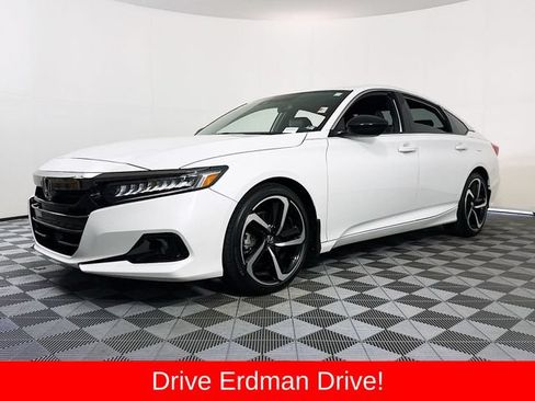 Used 2021 Honda Accord Sport image 3