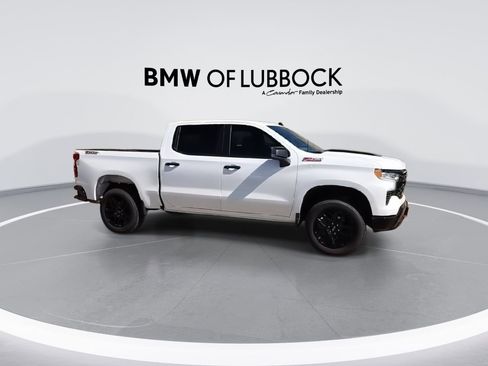 Used 2024 Chevrolet Silverado 1500 LT Trail Boss w/ Convenience Package II AWD/4WD image 9