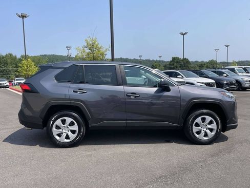 Used 2025 Toyota RAV4 LE AWD/4WD image 2