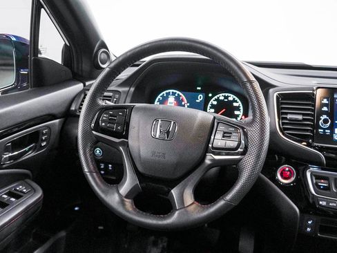 Used 2024 Honda Ridgeline Black Edition image 15