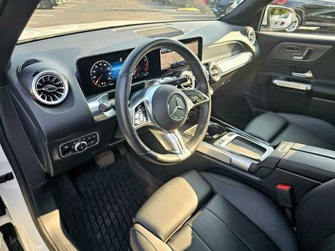 Certified 2025 Mercedes-Benz GLB 250 4MATIC image 15