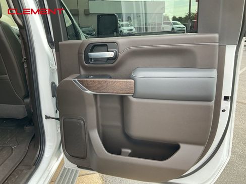 Used 2023 GMC Sierra 2500 Denali w/ Denali Ultimate Package AWD/4WD image 30