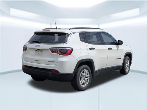 Used 2019 Jeep Compass Sport image 5