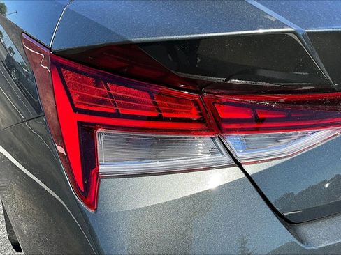 New 2026 Hyundai Elantra Limited FWD image 14