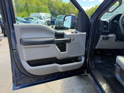 Used 2016 Ford F150 XL w/ Equipment Group 101A Mid AWD/4WD image 23
