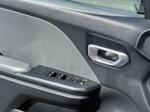 Used 2025 Kia K4 LXS FWD image 18