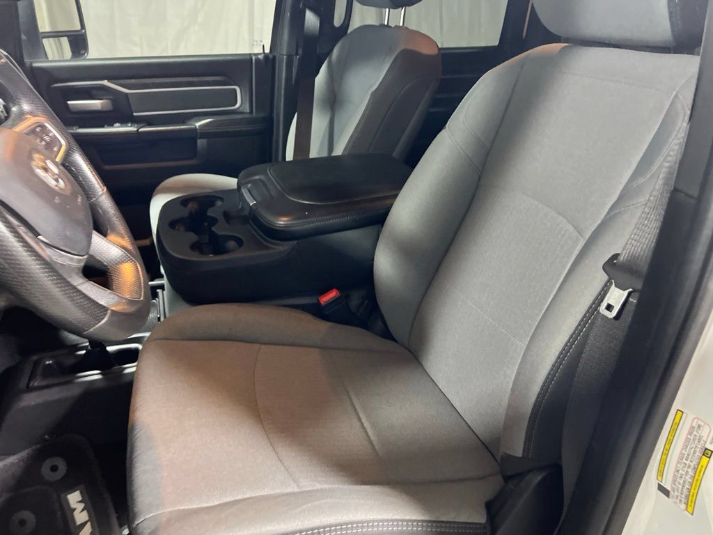 Used 2024 RAM 3500 SLT w/ Quick Order Package 2YG SLT AWD/4WD image 22