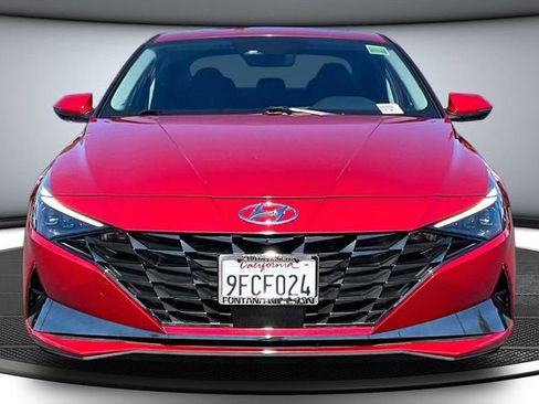 Used 2023 Hyundai Elantra Limited w/ Cargo Package image 2