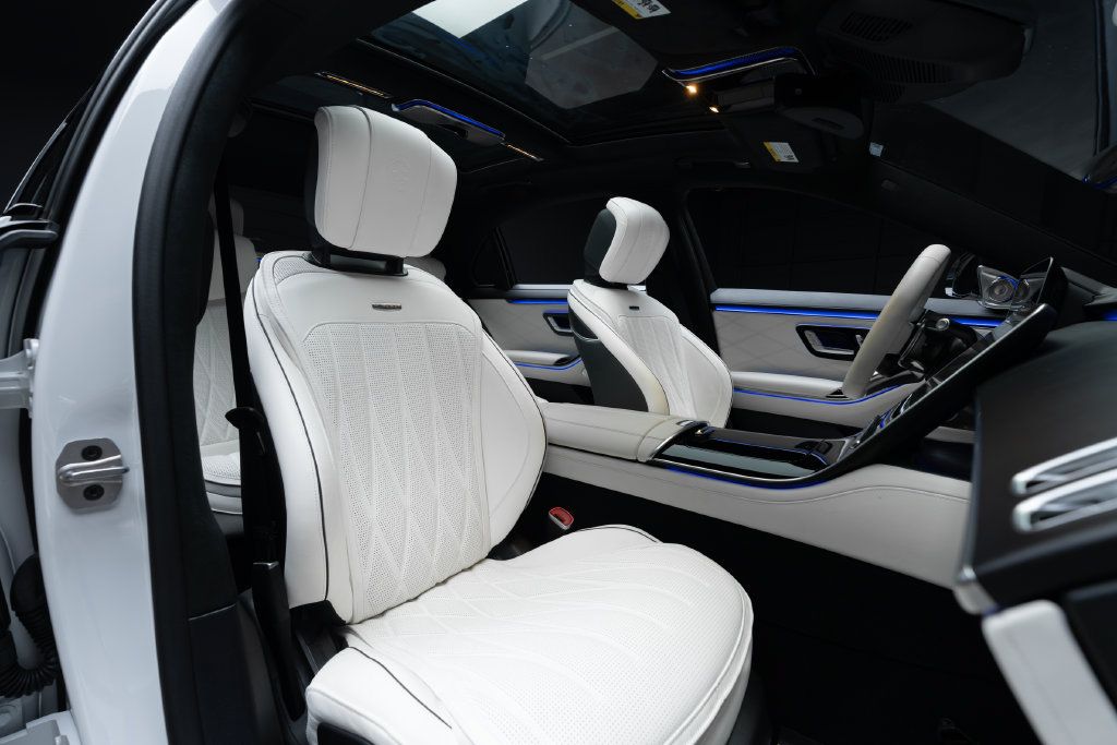 Used 2025 Mercedes-Benz S 63 AMG S image 37