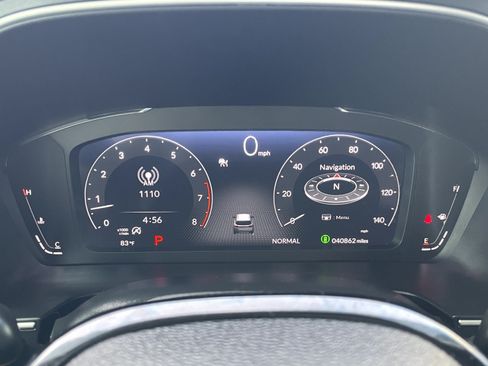 Used 2025 Honda Pilot Elite image 13