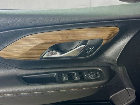 Used 2018 GMC Terrain SLE w/ Driver Convenience Package image 17