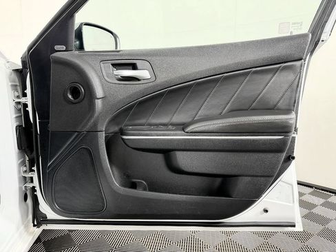 Used 2015 Dodge Charger R/T w/ Plus Group RWD image 44