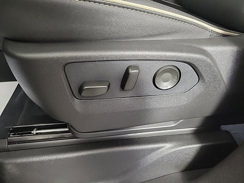 New 2026 Chevrolet Suburban Premier w/ Sun And Tow Package image 19