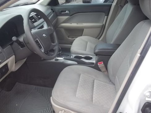 Used 2012 Ford Fusion SE image 6