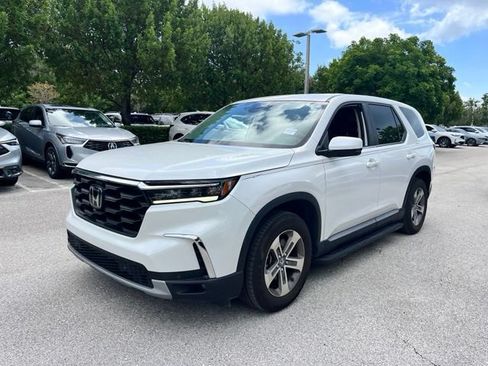 Used 2024 Honda Pilot EX-L image 3