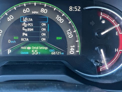 Used 2019 Toyota RAV4 Limited w/ Carpet Mat Package image 22