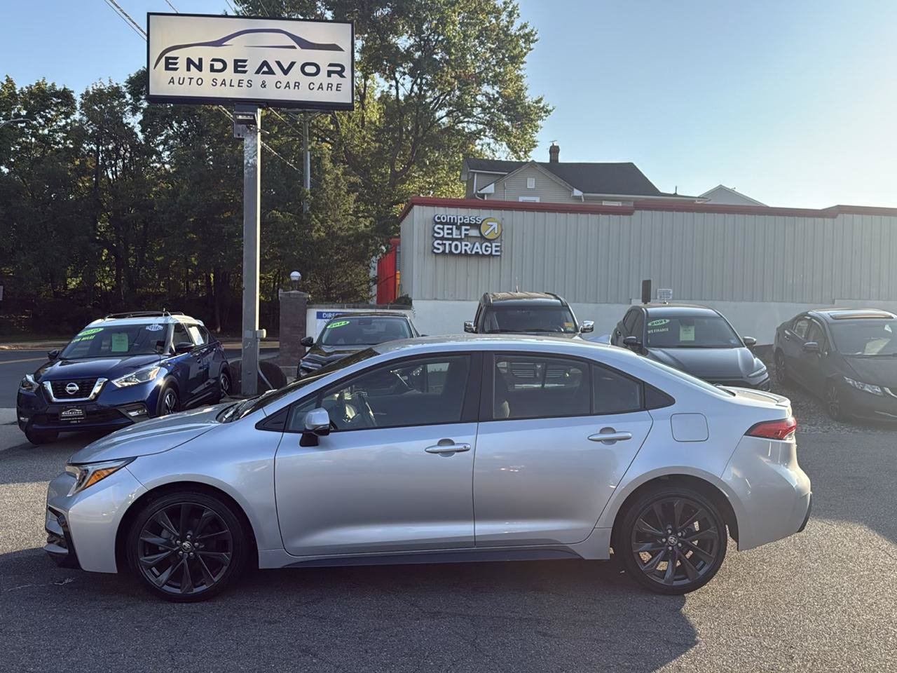 Used 2023 Toyota Corolla SE FWD image 4
