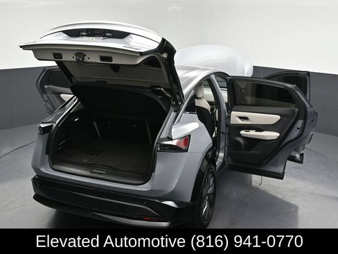 Used 2024 Nissan Ariya AWD image 37