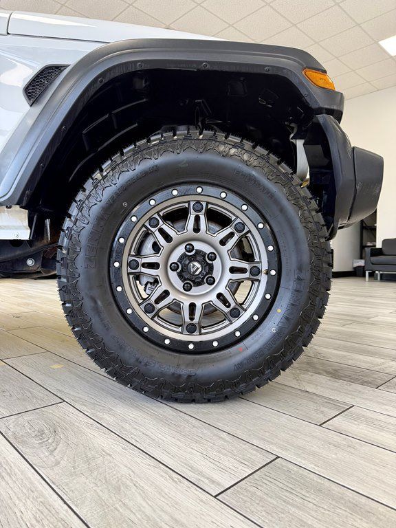 Used 2019 Jeep Wrangler Sport AWD/4WD image 19