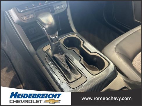 Used 2022 Chevrolet Colorado Z71 AWD/4WD image 25
