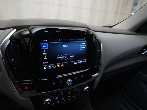 Used 2021 Chevrolet Traverse LT w/ LPO, Floor Liner Package AWD/4WD image 6
