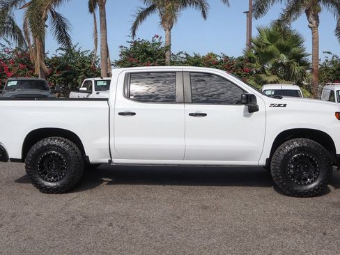 Used 2022 Chevrolet Silverado 1500 LT Trail Boss w/ Bed Protection Package AWD/4WD image 11