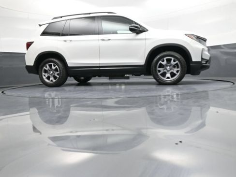 Certified 2023 Honda Passport TrailSport image 29