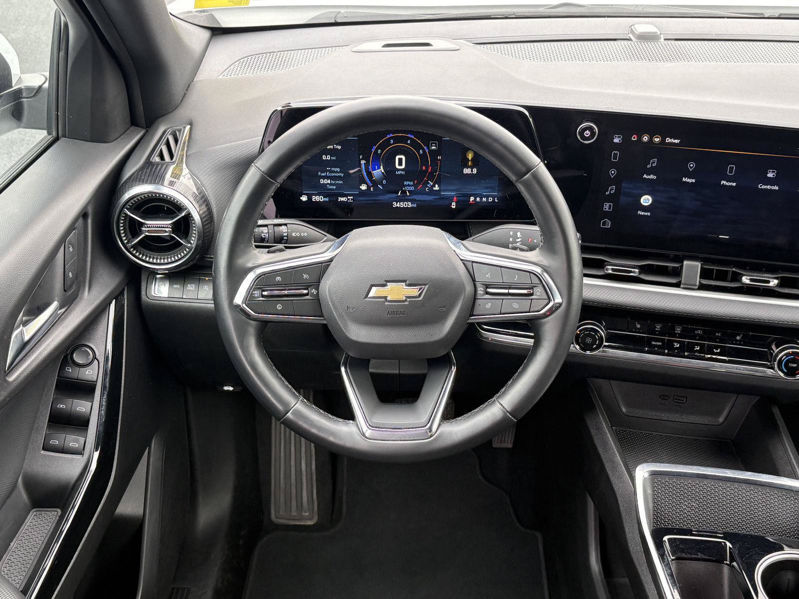 Used 2025 Chevrolet Equinox LT AWD/4WD image 10