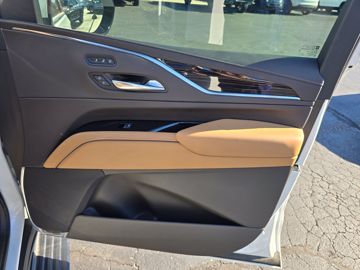 Used 2024 Cadillac Escalade Sport w/ LPO, ONYX Package AWD/4WD image 9