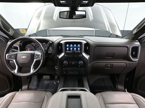 Used 2019 Chevrolet Silverado 1500 LTZ image 31