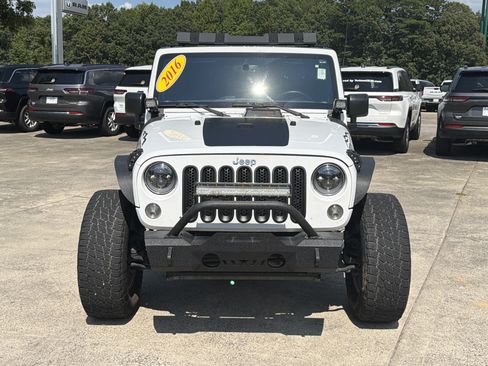 Used 2016 Jeep Wrangler Unlimited Sport w/ Quick Order Package 24S AWD/4WD image 2