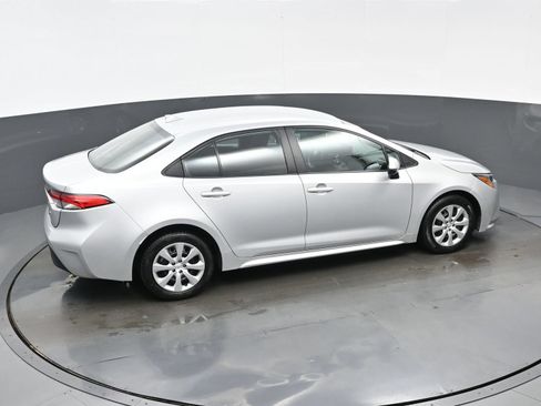 Used 2024 Toyota Corolla LE FWD image 39