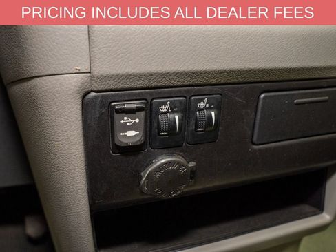 Used 2017 Toyota Sienna XLE FWD image 15