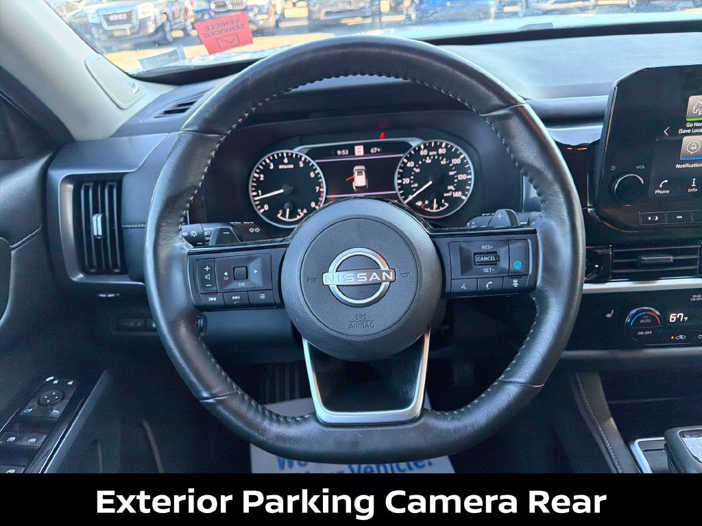 Certified 2025 Nissan Pathfinder SL w/ SL Premium Package AWD/4WD image 17