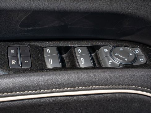 Used 2023 Cadillac Escalade Sport AWD/4WD image 11