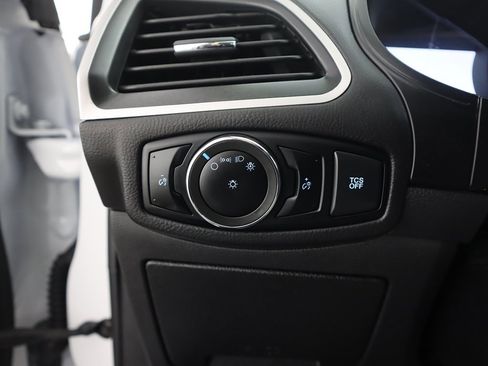 Used 2024 Ford Edge SEL image 39