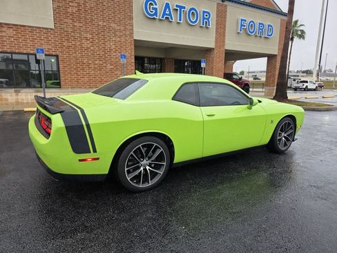 Used 2015 Dodge Challenger R/T Scat Pack RWD image 5
