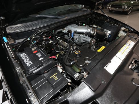Used 2000 Ford F150 Lightning RWD image 80